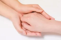 カウンセリング　万引き　夜尿症　両手で手を包む